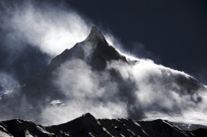 Manaslu-desde-su-campo-base