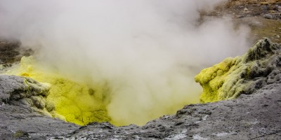 volcan-mutnovsky-siberia