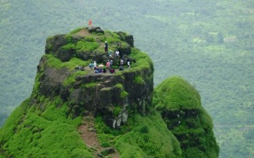 lugares-abandonados-del-mundo-Prabalgad_Fort