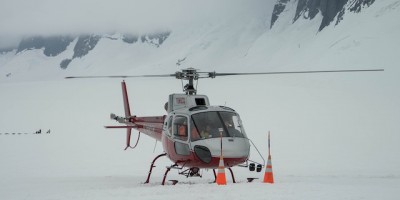 Vuelo-helicoptero-y-senderismo-glaciar-franz-josef