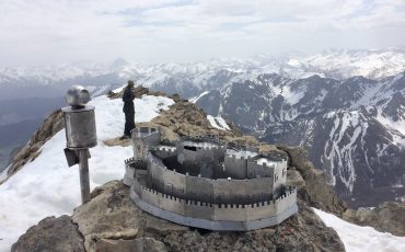 mesa-de-los-tres-reyes-desde-refugio-de-linza