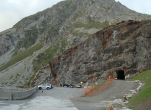 picos-russell-desde-embalse-llauset