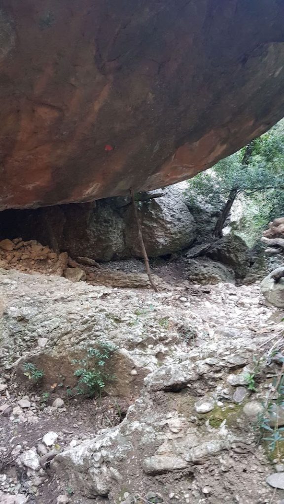 estació-assarriar-en-torrent-de-les-grutes