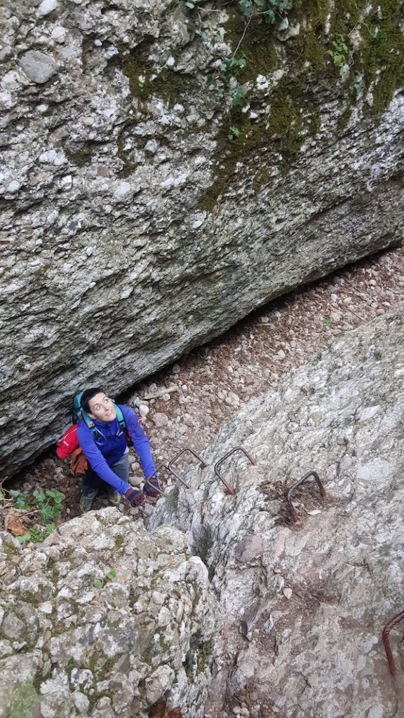 torrent-de-les-grutes-en-montserrat