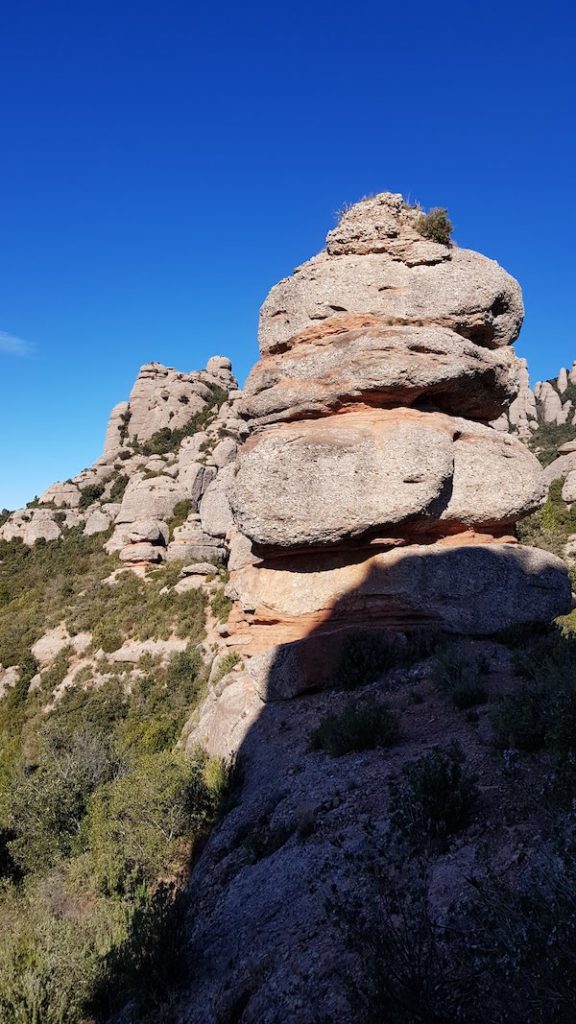 can-maçanana-foradada-coll-de-port-torrent-de-les-grutes-cova-arcada-els-pallers