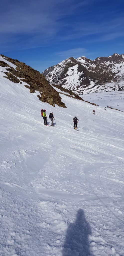 pico-de-la-mina-desde-porte-puymorens-esquí-raquetas-invierno