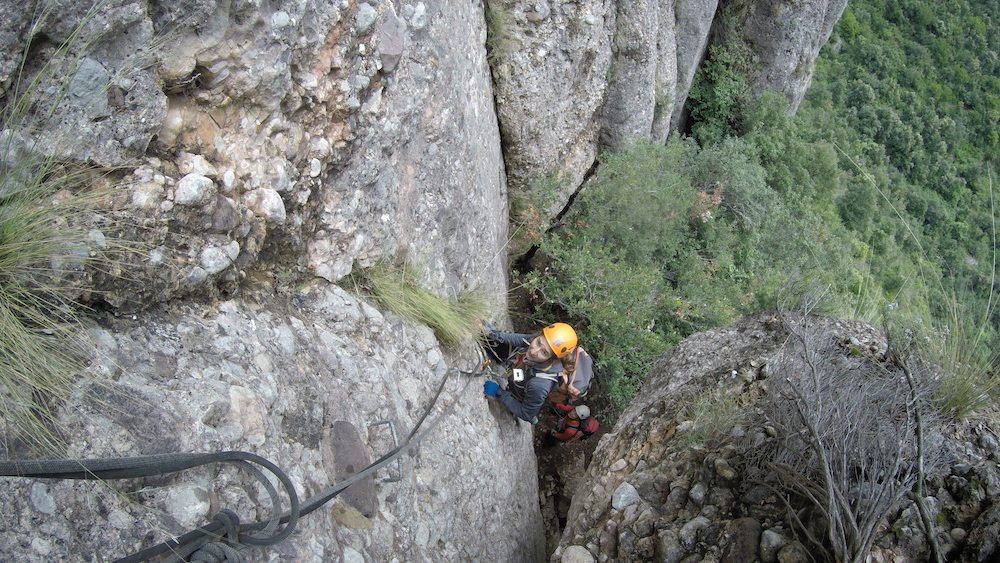 clot dels cargols ferrata del lloro pou de la portella montserrat