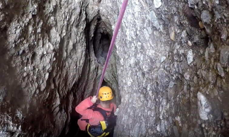 clot dels cargols ferrata del lloro pou de la portella montserrat