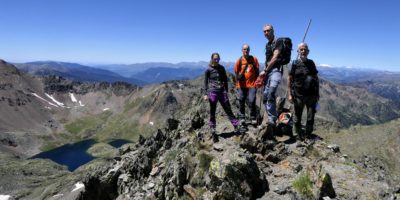 medacorba-roca-entravessada-desde-arinsal