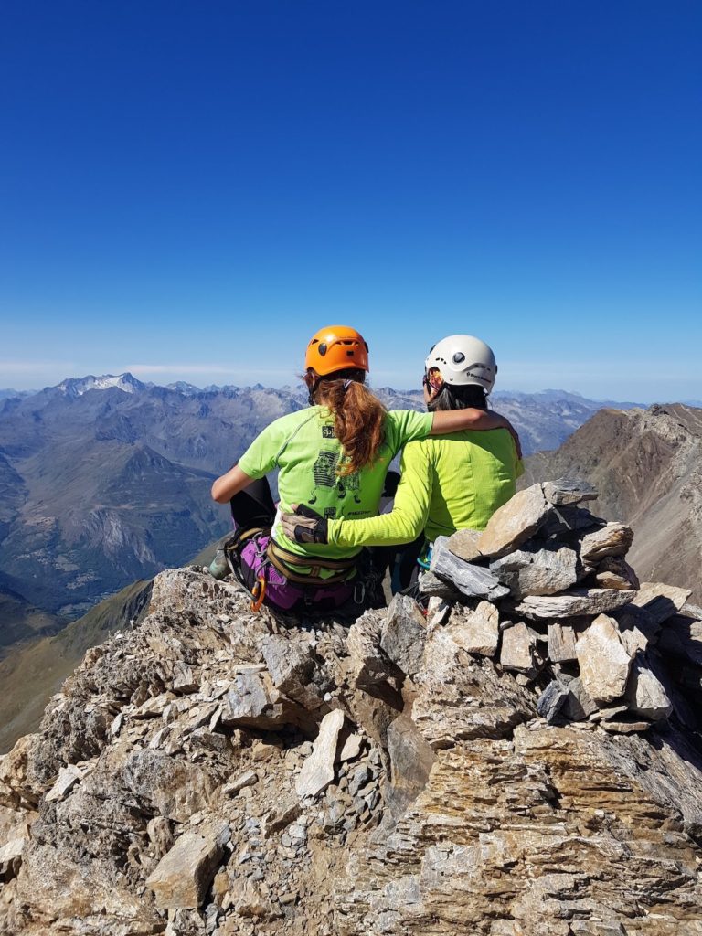 Pico _Maou_desde_Lac_du_Cap_de_Long