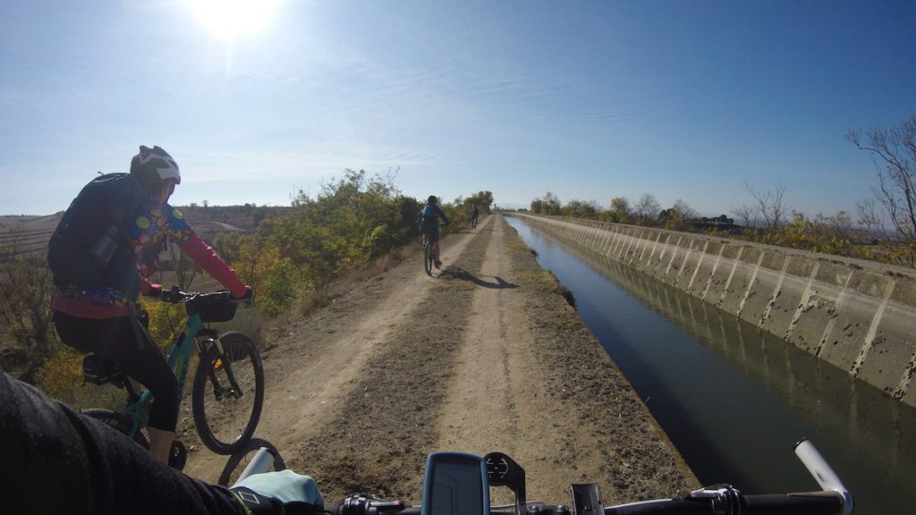 Graffitis_penelles_ruta_bici