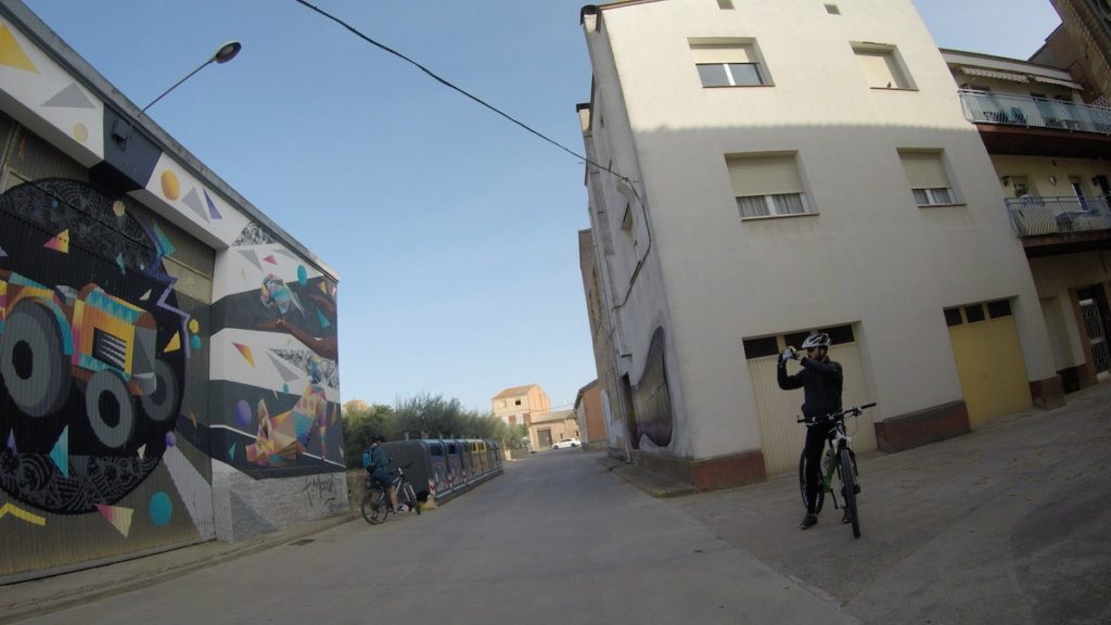 Graffitis_penelles_ruta_bici