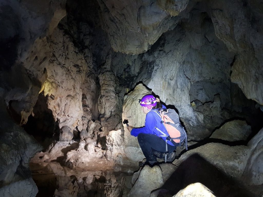 cueva_san_leon_desde_puerto_de_herrera