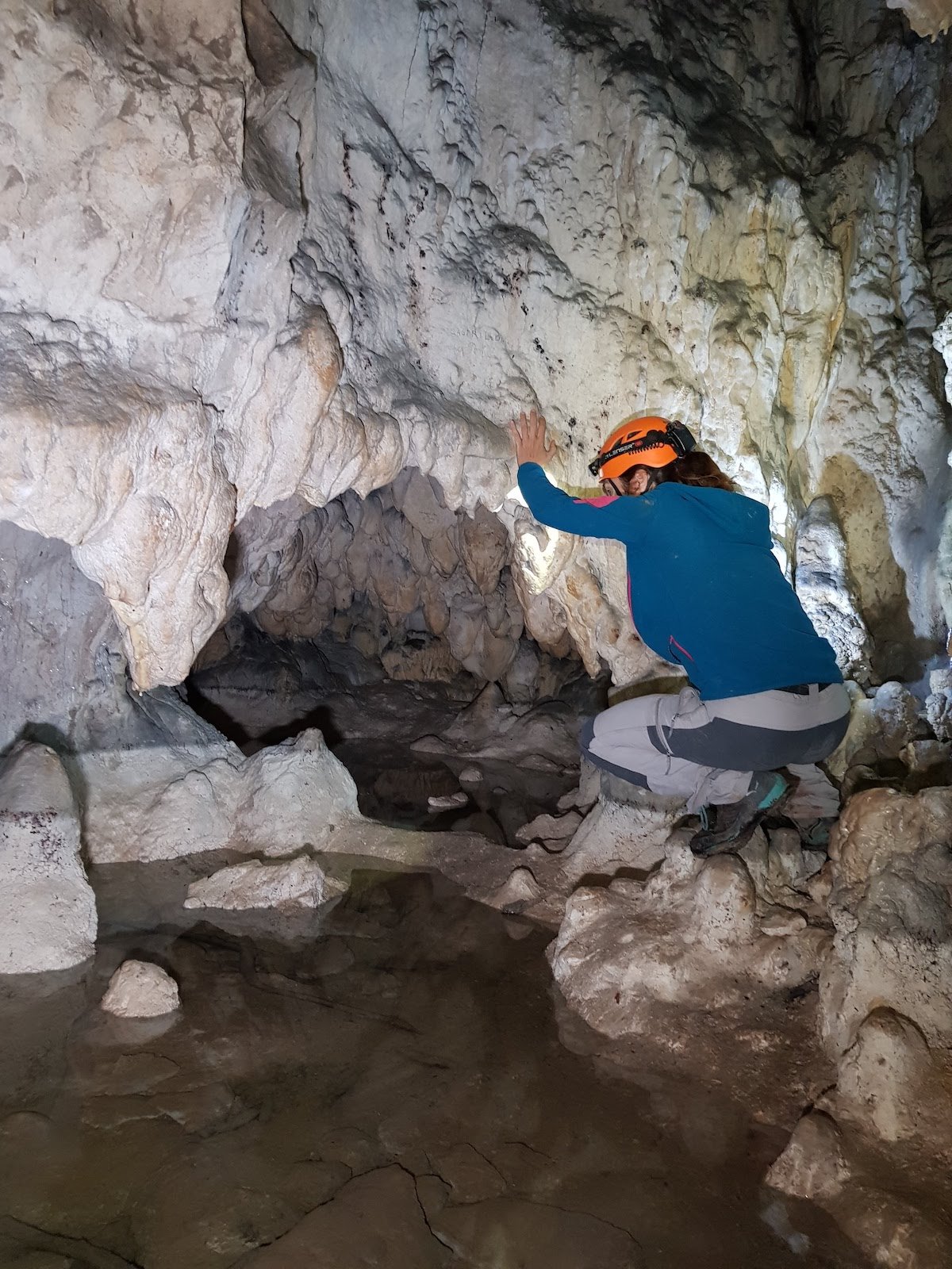 cueva_san_leon_desde_puerto_de_herrera