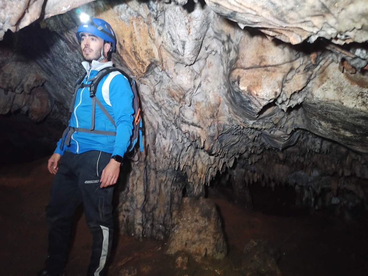 cueva_del_asno_los_rabanos