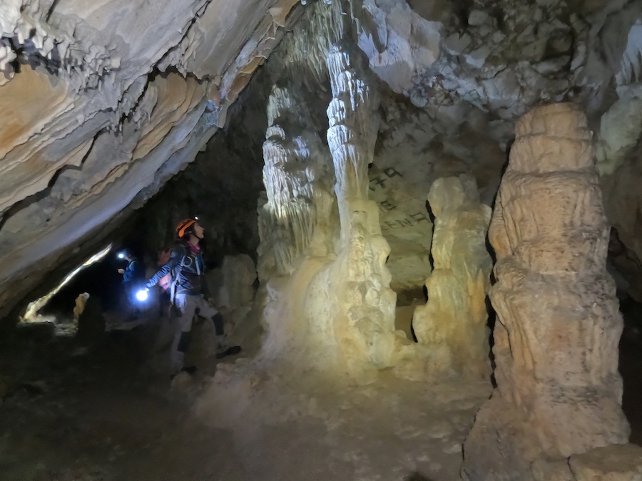 cueva_del_asno_los_rabanos