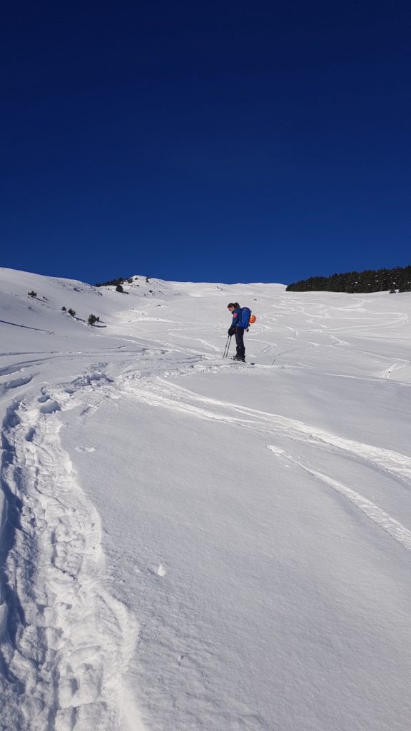 Montpius_con_raquetas_de_nieve