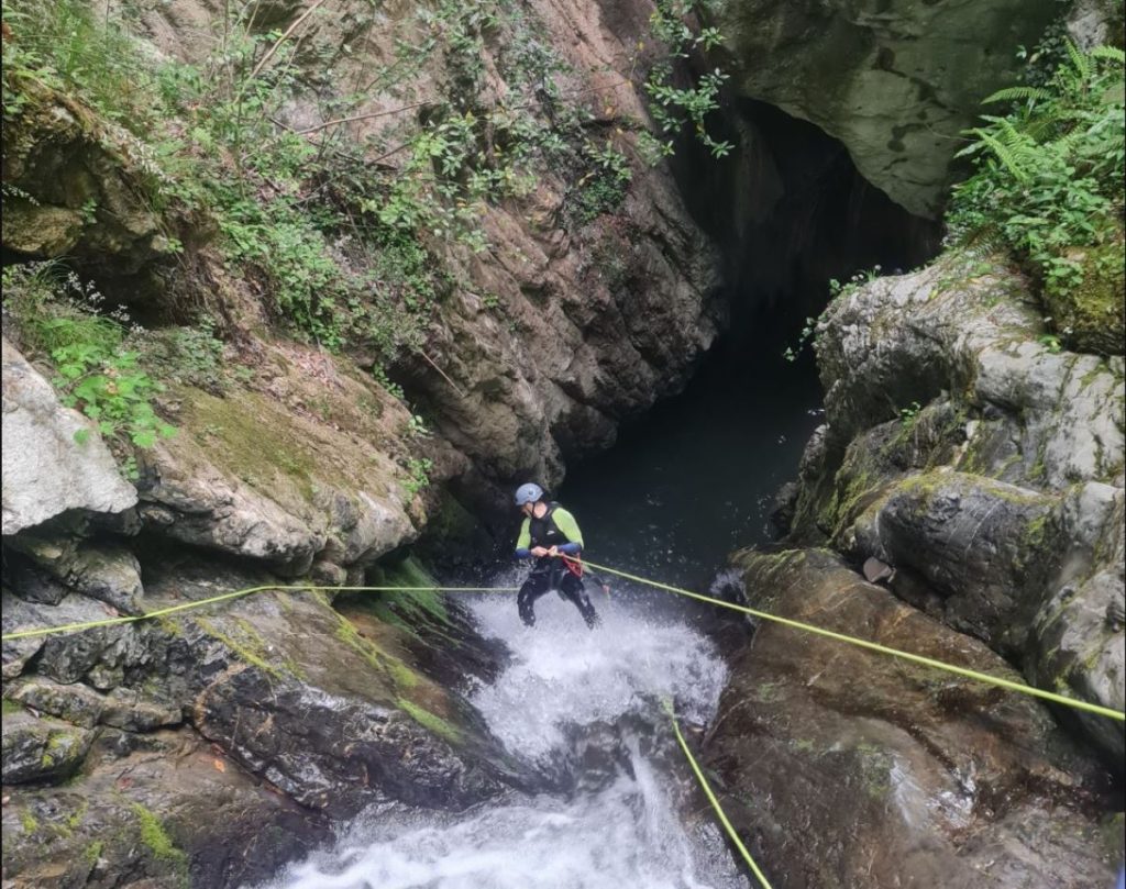 Descenso barrancos Parque Natural de Ponga